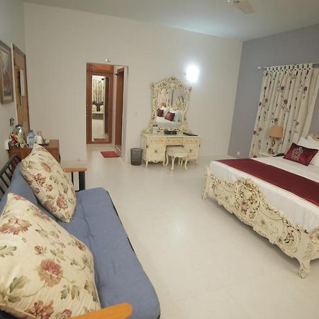 Four Squares Karachi Bed and Breakfast Exterior foto