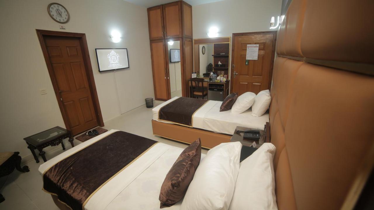 Four Squares Karachi Bed and Breakfast Exterior foto