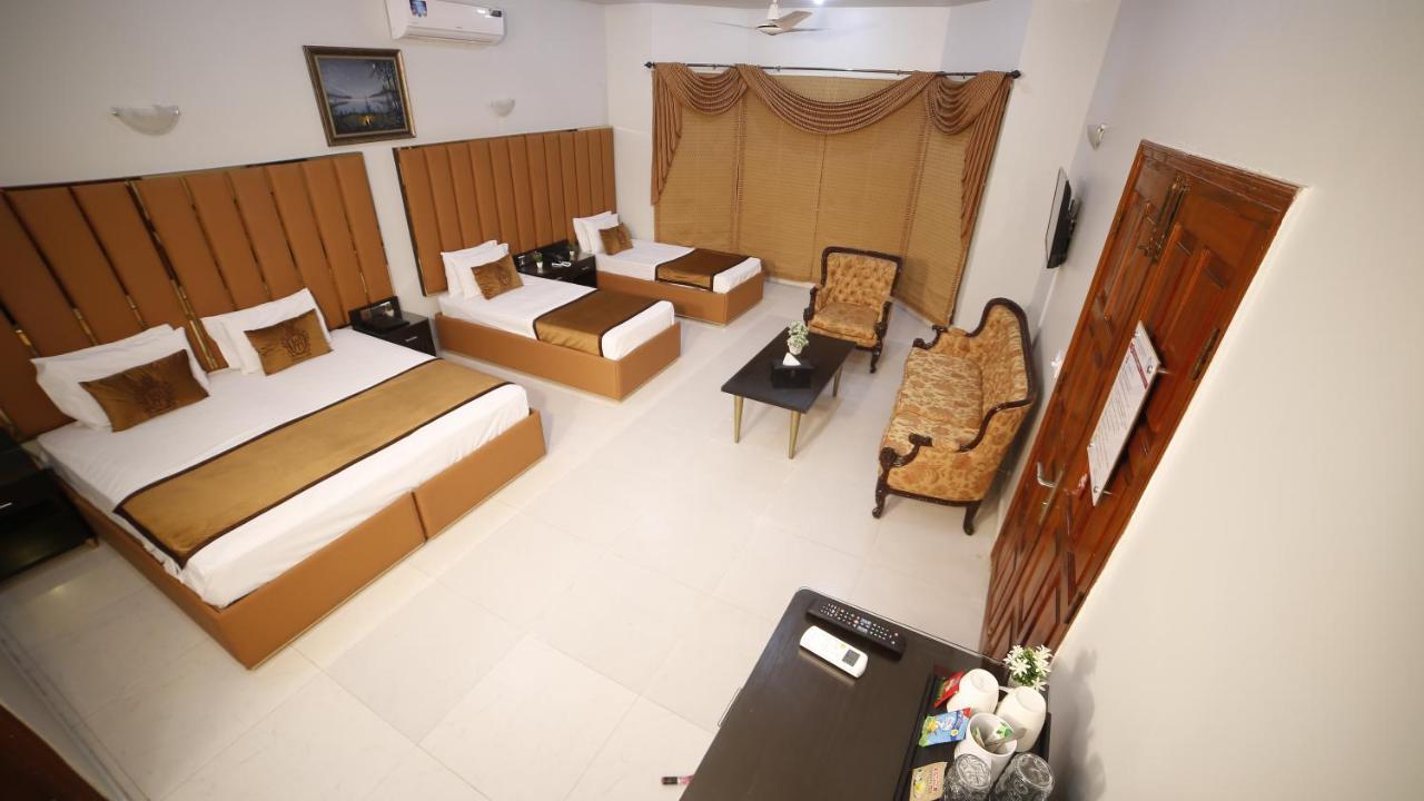 Four Squares Karachi Bed and Breakfast Exterior foto