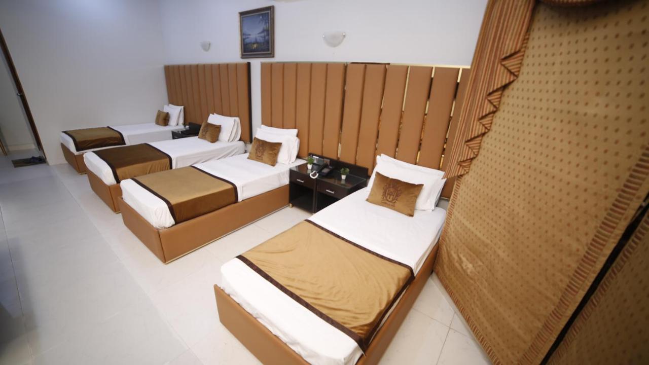 Four Squares Karachi Bed and Breakfast Exterior foto