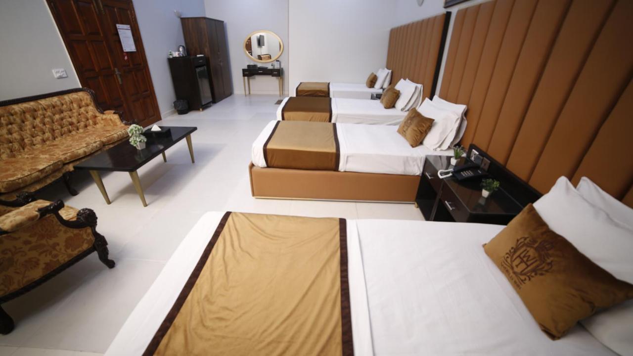 Four Squares Karachi Bed and Breakfast Exterior foto