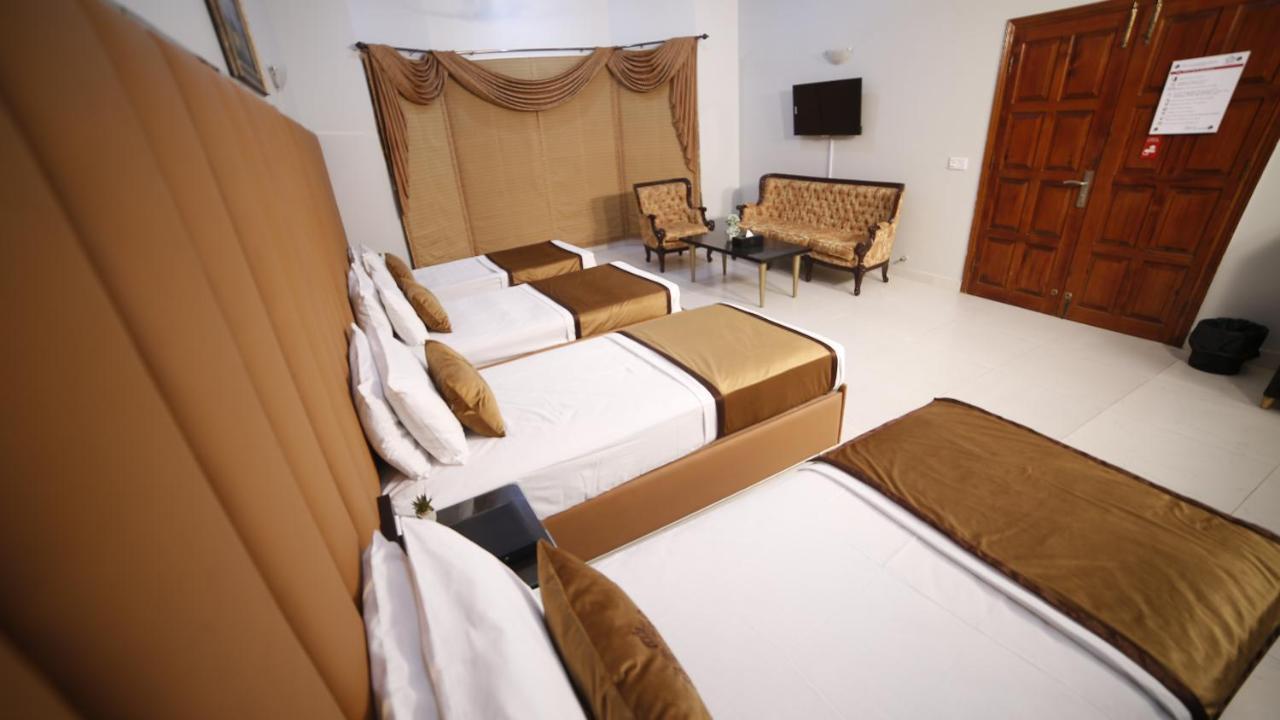 Four Squares Karachi Bed and Breakfast Exterior foto