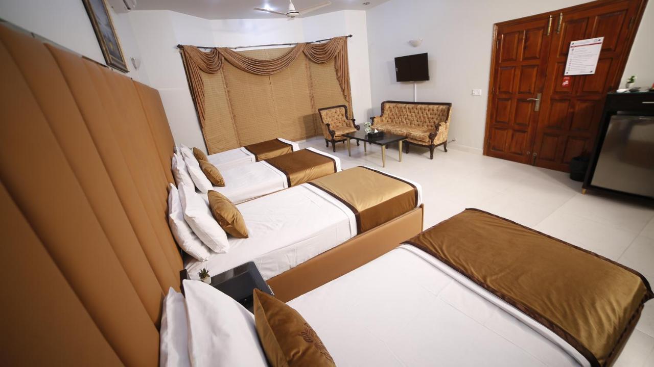 Four Squares Karachi Bed and Breakfast Exterior foto