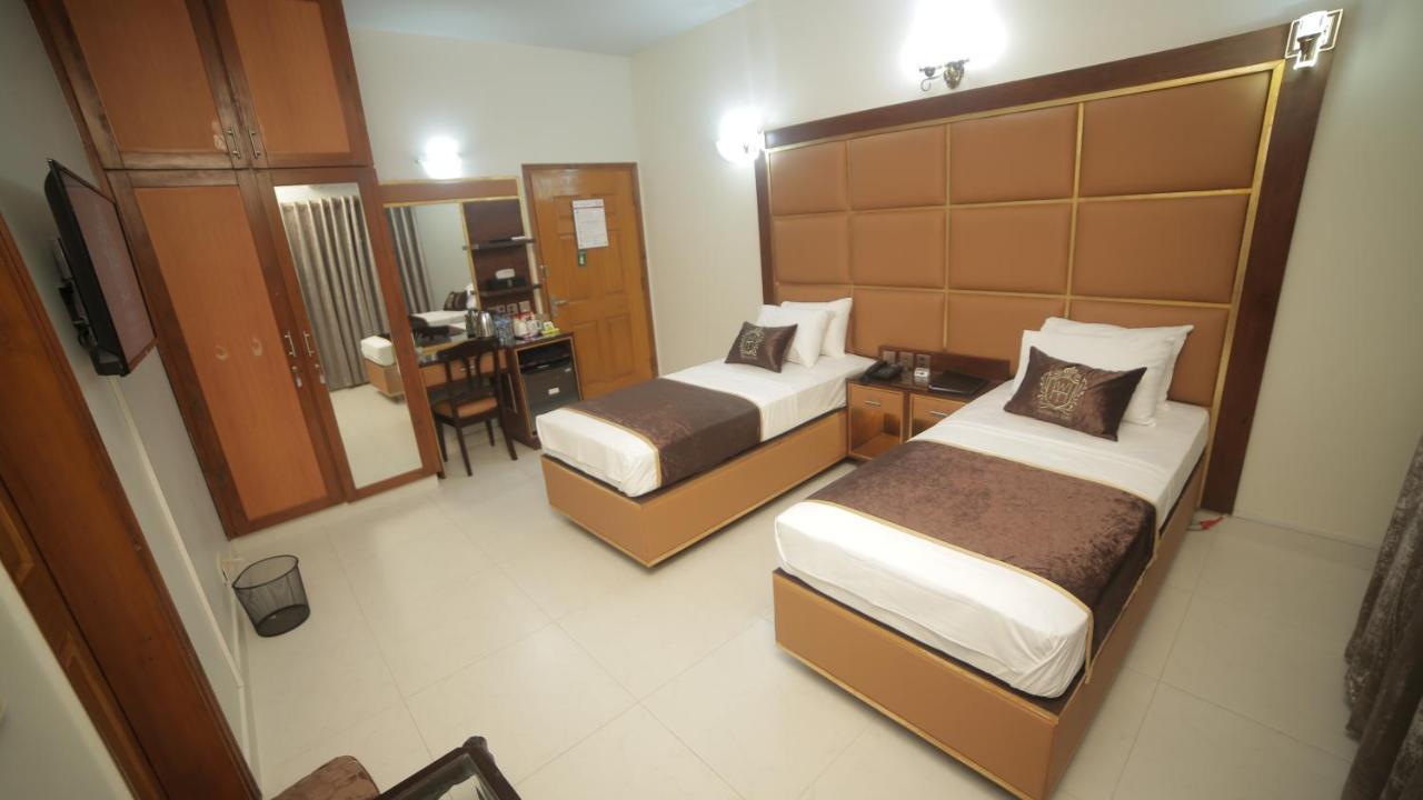 Four Squares Karachi Bed and Breakfast Exterior foto